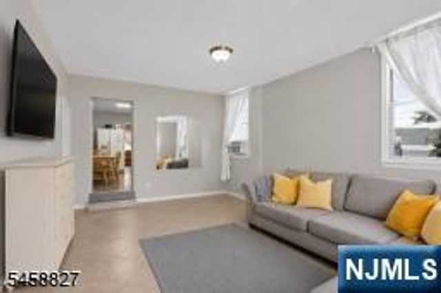 47 Malvern Street, Newark, NJ 07105