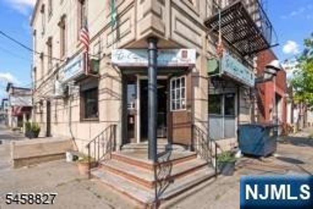 47 Malvern Street, Newark, NJ 07105