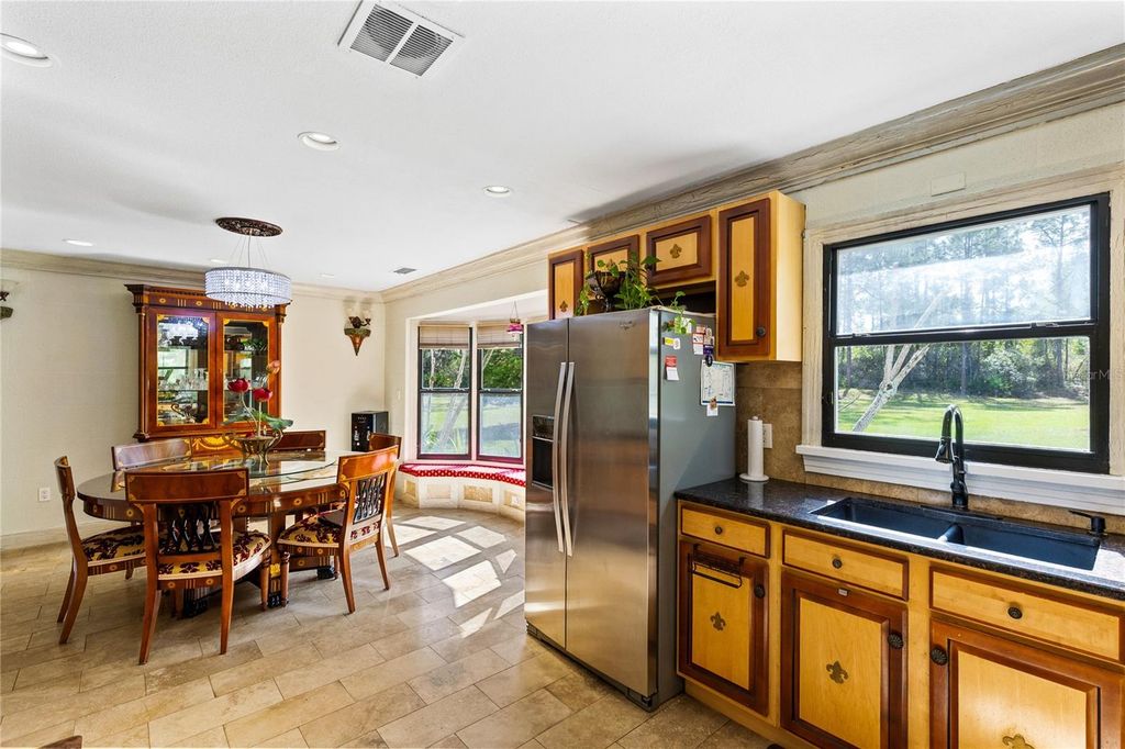 Image 15 of property listing at 14502 SCOTCH PINE COURT, Orlando, FL 32832