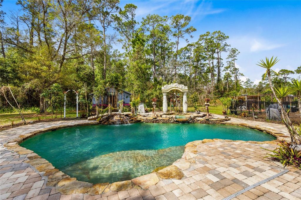 Image 40 of property listing at 14502 SCOTCH PINE COURT, Orlando, FL 32832