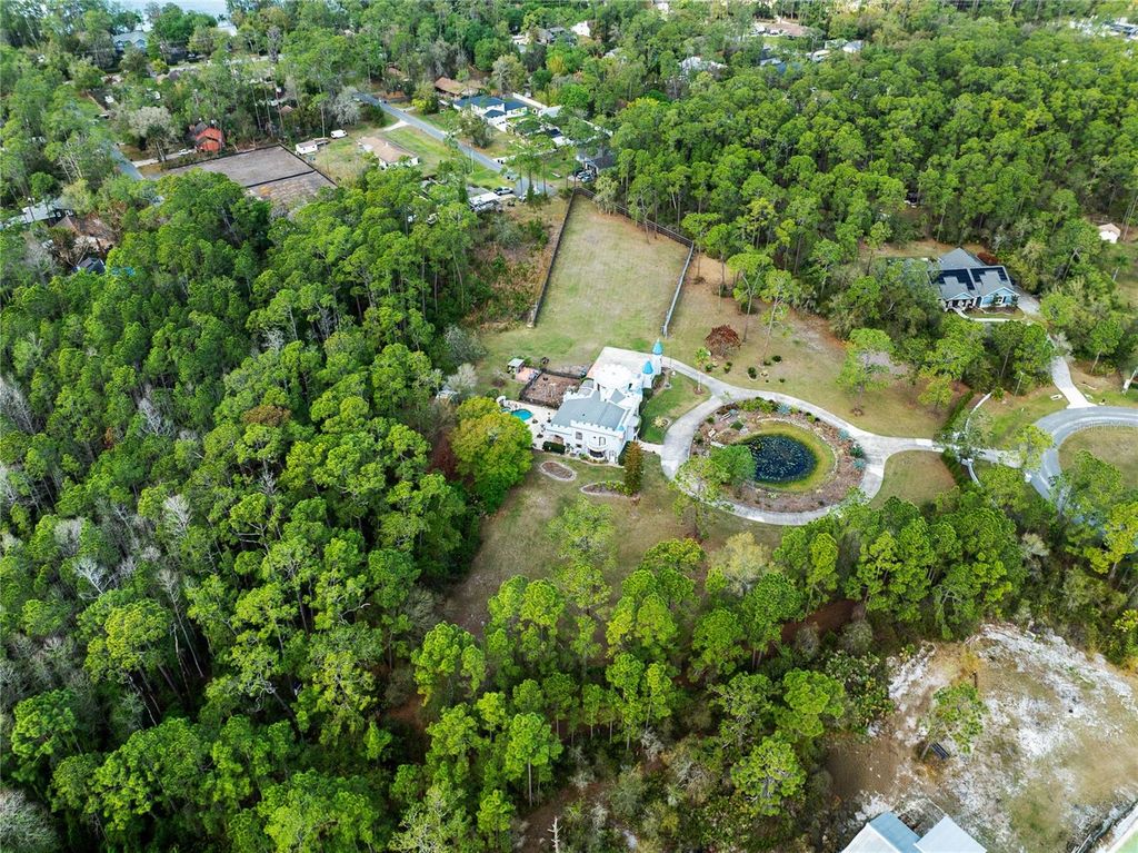 Image 54 of property listing at 14502 SCOTCH PINE COURT, Orlando, FL 32832