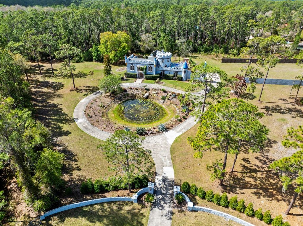 Image 55 of property listing at 14502 SCOTCH PINE COURT, Orlando, FL 32832