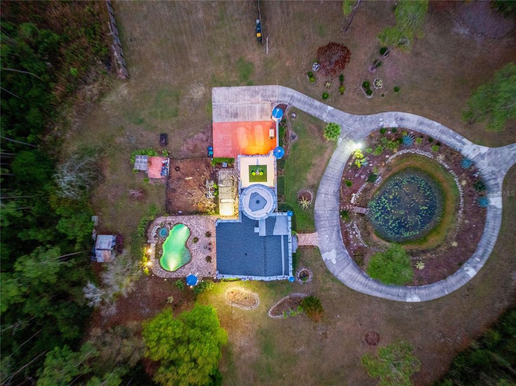 Image 60 of property listing at 14502 SCOTCH PINE COURT, Orlando, FL 32832