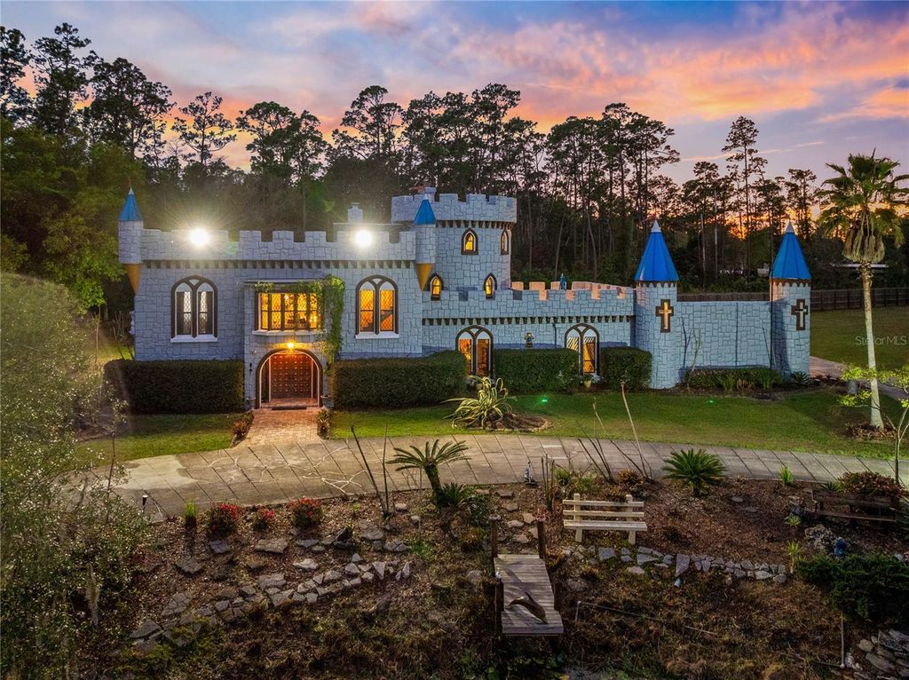 Image 62 of property listing at 14502 SCOTCH PINE COURT, Orlando, FL 32832