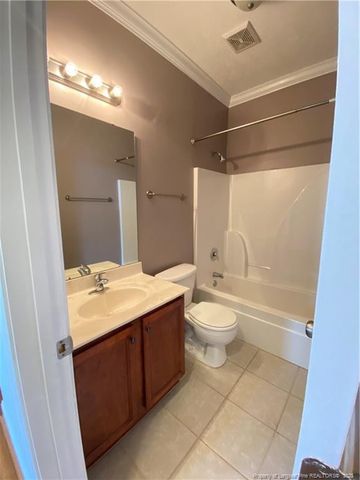 5806 Kessinger Court, Hope Mills, NC 28348