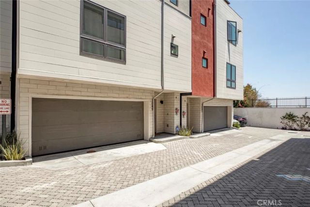 1049 N Joels Place, Los Angeles, CA 90012