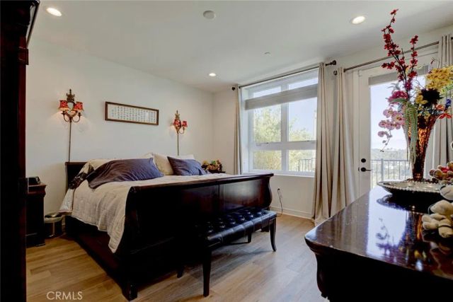 1049 N Joels Place, Los Angeles, CA 90012