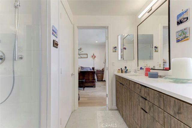 1049 N Joels Place, Los Angeles, CA 90012