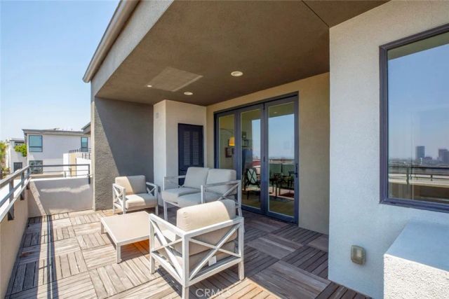 1049 N Joels Place, Los Angeles, CA 90012
