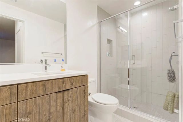 1049 N Joels Place, Los Angeles, CA 90012