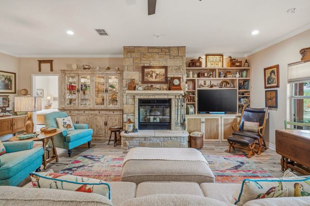 805 Anglers Ridge, Bluff Dale, TX 76433
