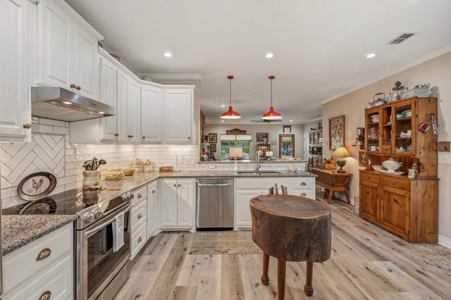 805 Anglers Ridge, Bluff Dale, TX 76433