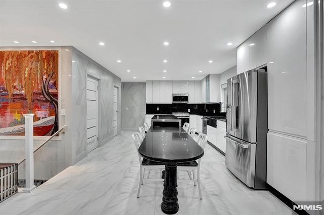 85 Francisco Avenue, Little Falls, NJ 07424