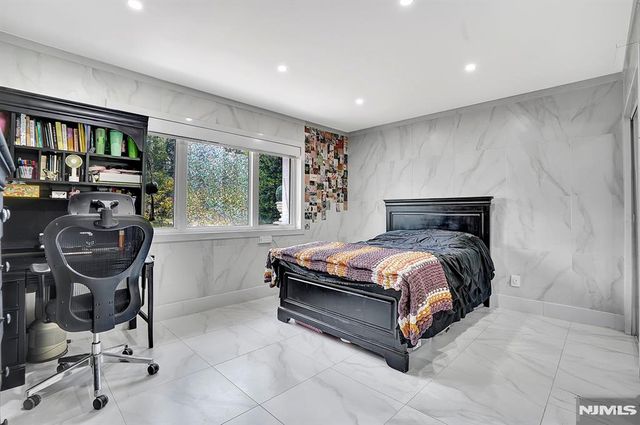 85 Francisco Avenue, Little Falls, NJ 07424