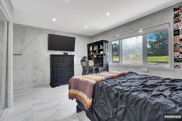 85 Francisco Avenue, Little Falls, NJ 07424