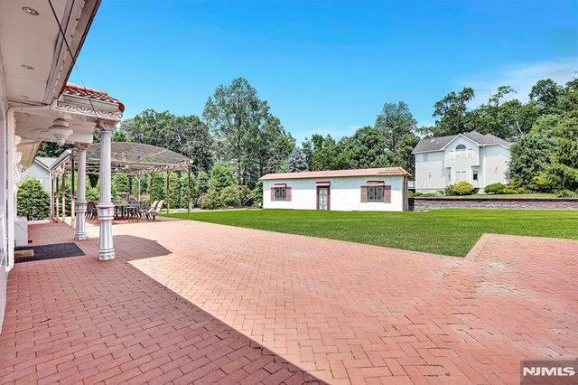 85 Francisco Avenue, Little Falls, NJ 07424