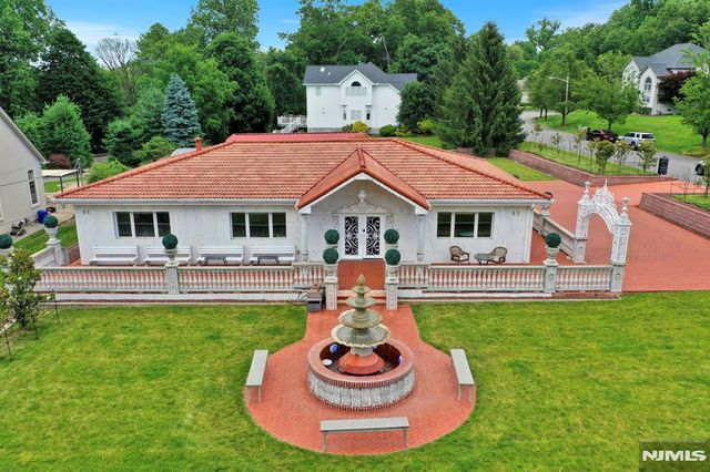 85 Francisco Avenue, Little Falls, NJ 07424