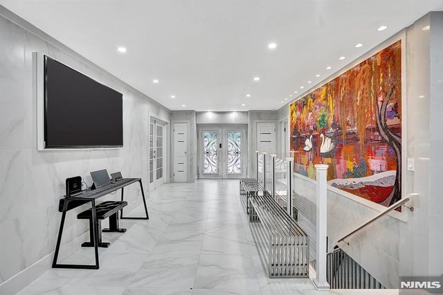 85 Francisco Avenue, Little Falls, NJ 07424