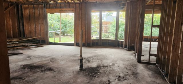 4506 Newmore Avenue, Dallas, TX 75209