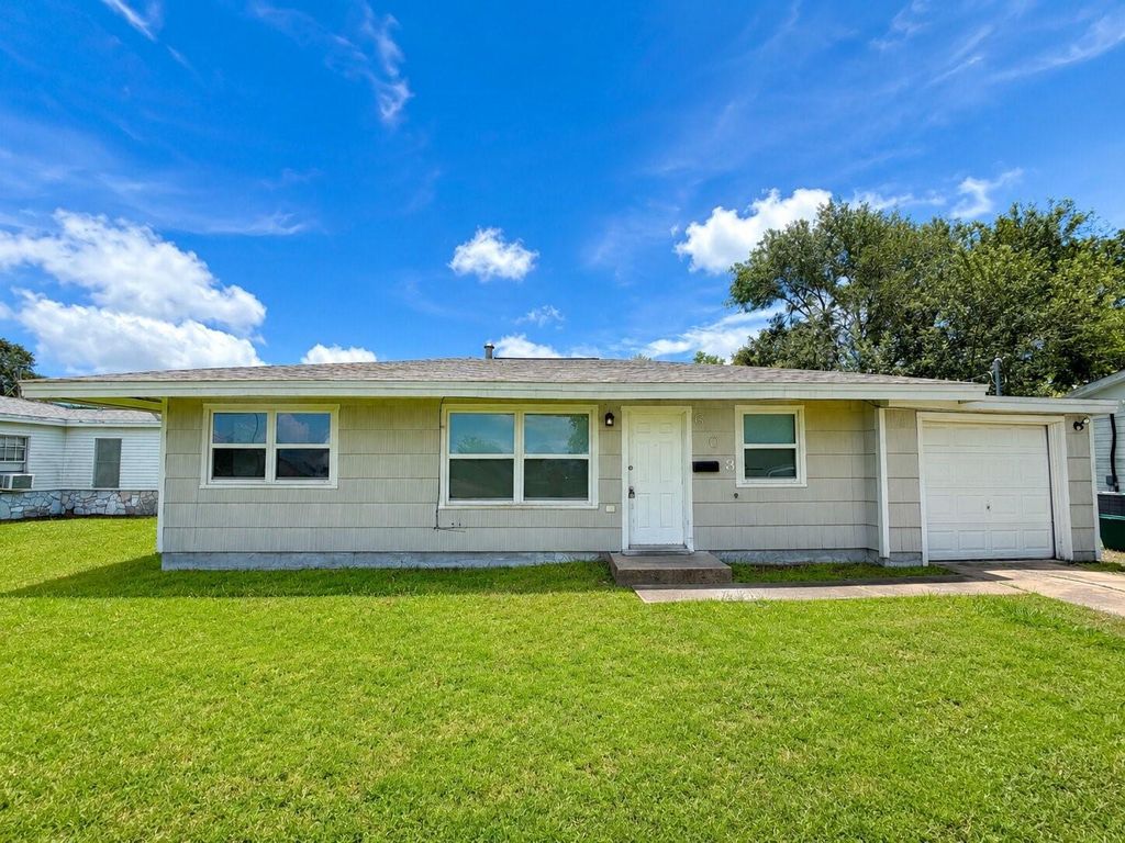 603 Wisteria, La Marque, TX 77568