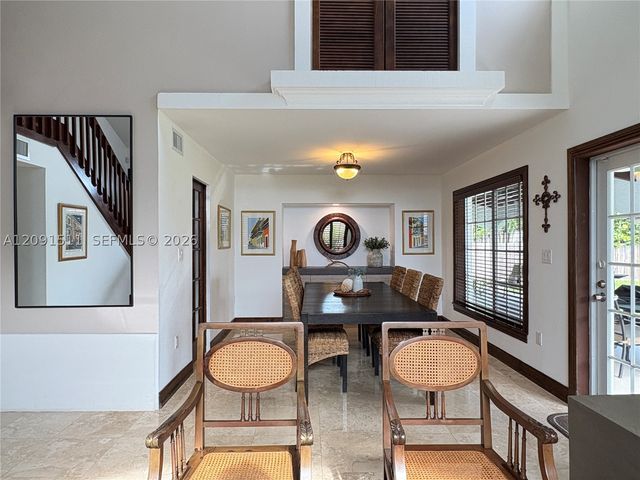 6610 SW 104th Ct, Miami, FL 33173