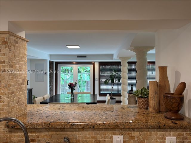 6610 SW 104th Ct, Miami, FL 33173