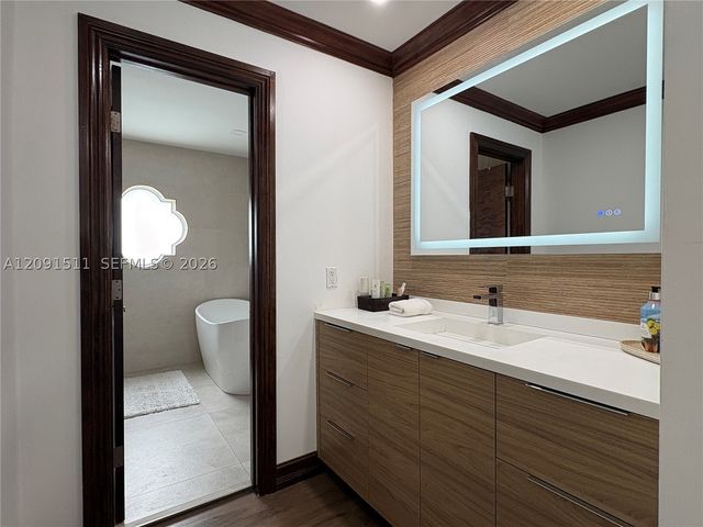 6610 SW 104th Ct, Miami, FL 33173