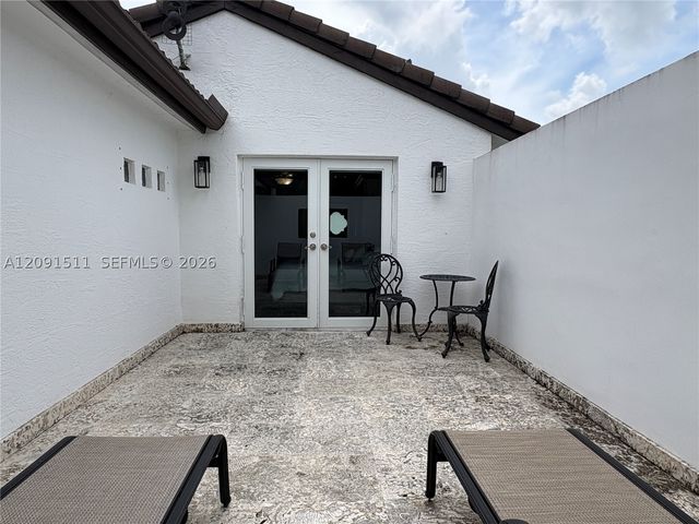 6610 SW 104th Ct, Miami, FL 33173