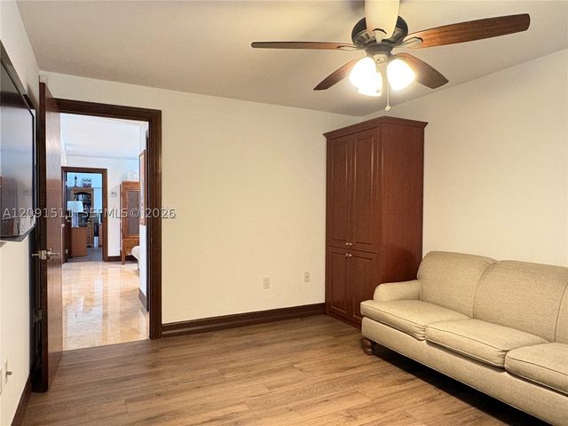 6610 SW 104th Ct, Miami, FL 33173