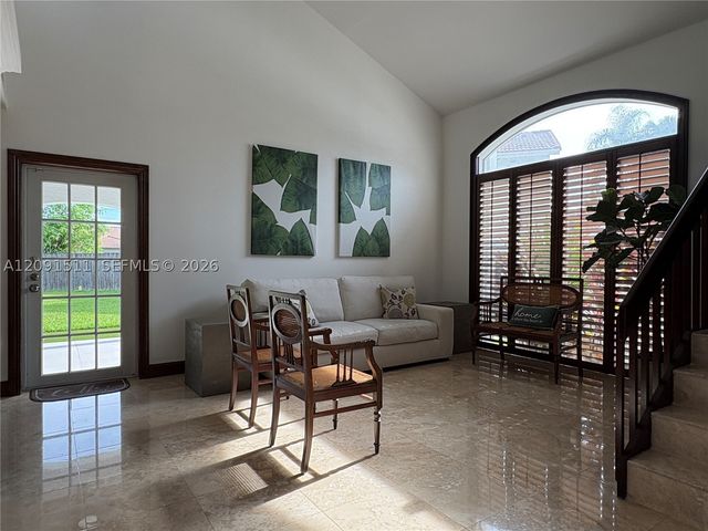 6610 SW 104th Ct, Miami, FL 33173