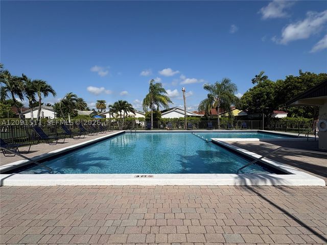 6610 SW 104th Ct, Miami, FL 33173
