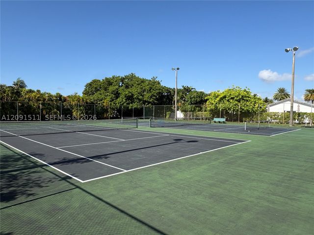 6610 SW 104th Ct, Miami, FL 33173