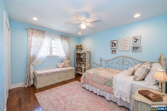 23 Carlton Avenue, Ho-ho-kus, NJ 07423