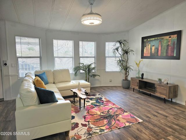 4111 Elks Drive, Las Cruces, NM 88005