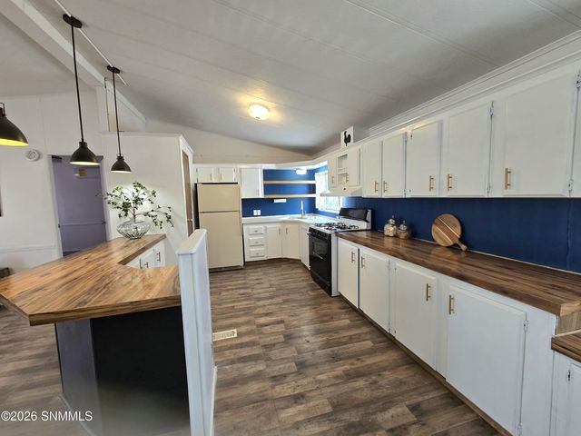4111 Elks Drive, Las Cruces, NM 88005