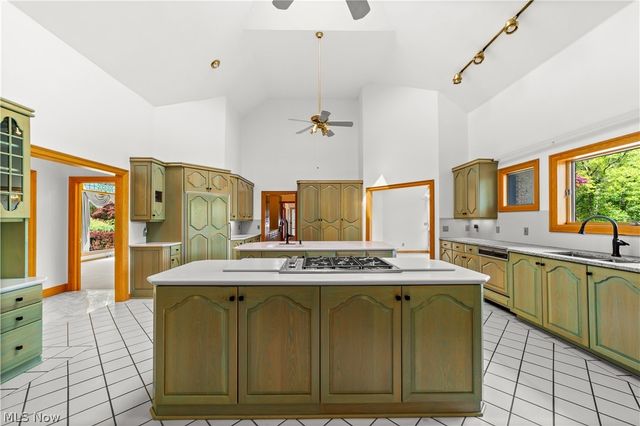 36900 Chester Road, Avon, OH 44011