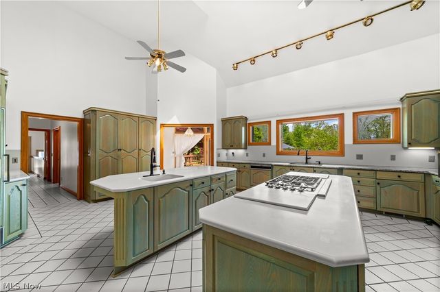 36900 Chester Road, Avon, OH 44011