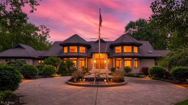 36900 Chester Road, Avon, OH 44011