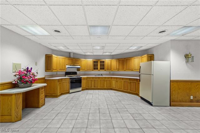36900 Chester Road, Avon, OH 44011