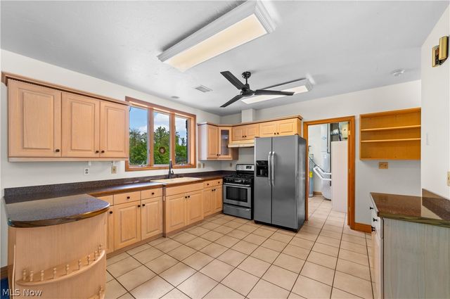 36900 Chester Road, Avon, OH 44011