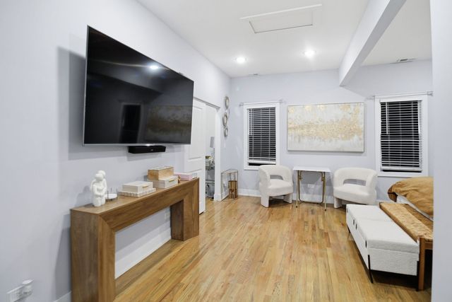 6616 S Normal Boulevard, Chicago, IL 60621