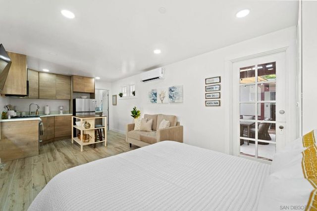 110 Maple, San Diego, CA 92103