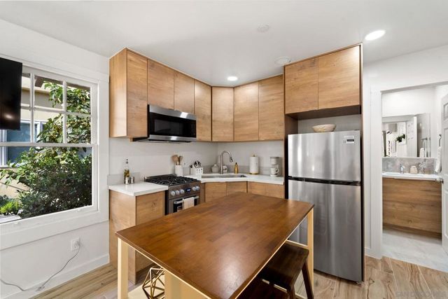 110 Maple, San Diego, CA 92103