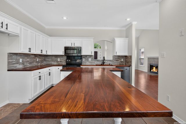 2110 REDWOODS CRST, San Antonio, TX 78232
