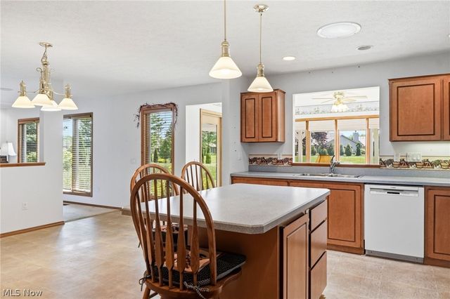 33037 Pebblebrook Drive, North Ridgeville, OH 44039