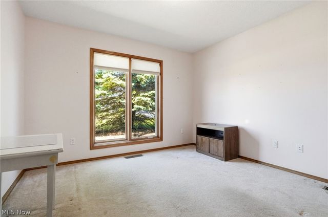 33037 Pebblebrook Drive, North Ridgeville, OH 44039