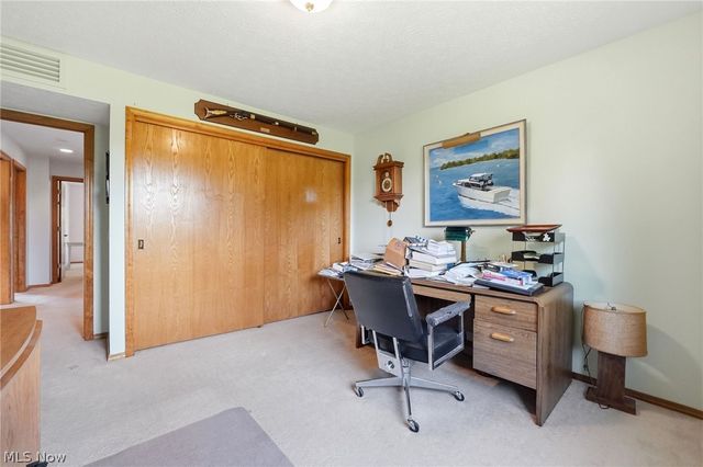 33037 Pebblebrook Drive, North Ridgeville, OH 44039