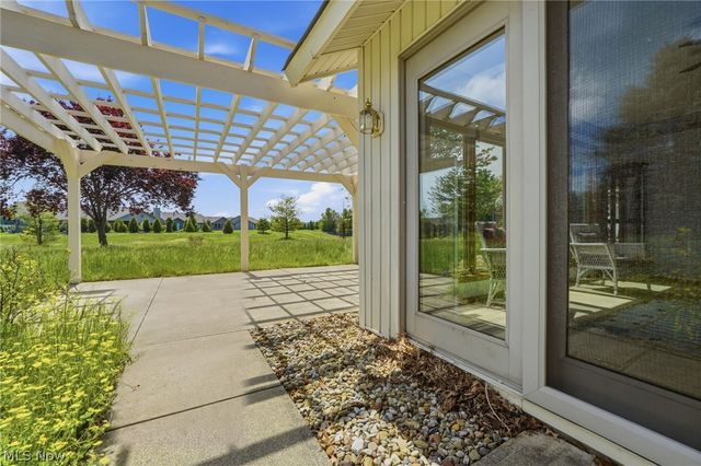 33037 Pebblebrook Drive, North Ridgeville, OH 44039