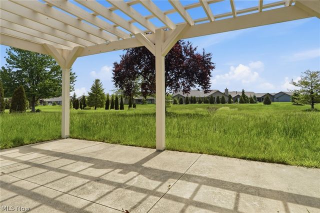 33037 Pebblebrook Drive, North Ridgeville, OH 44039