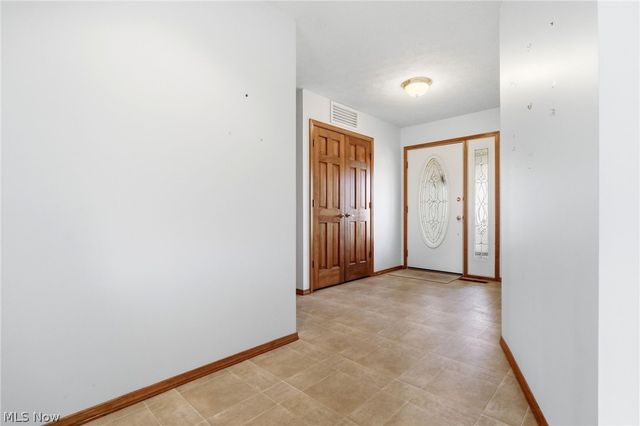 33037 Pebblebrook Drive, North Ridgeville, OH 44039